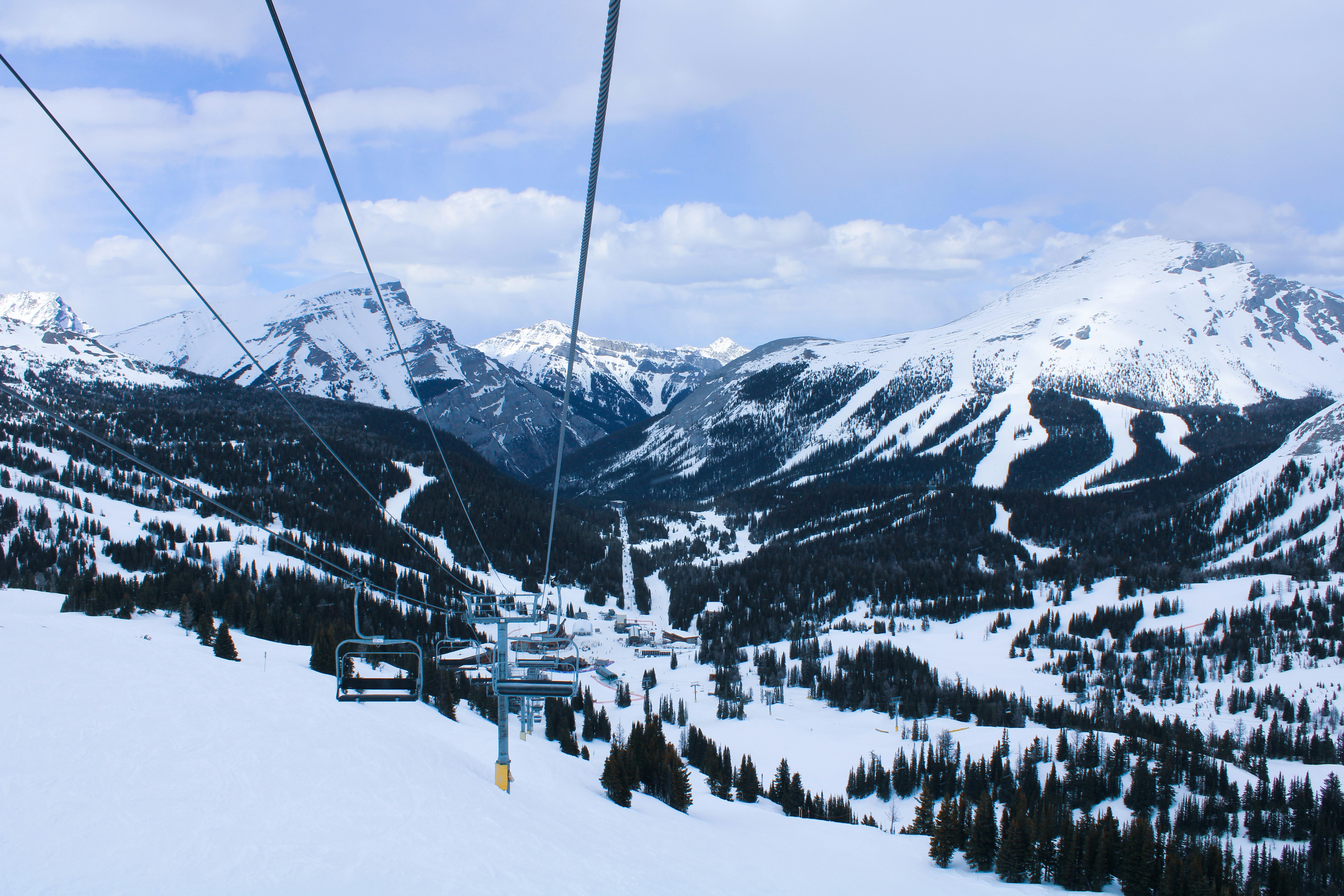 ski lifts in alberta canada
